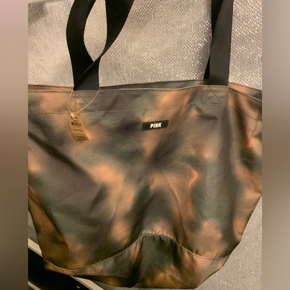 Large Victoria secret pink bag NWT